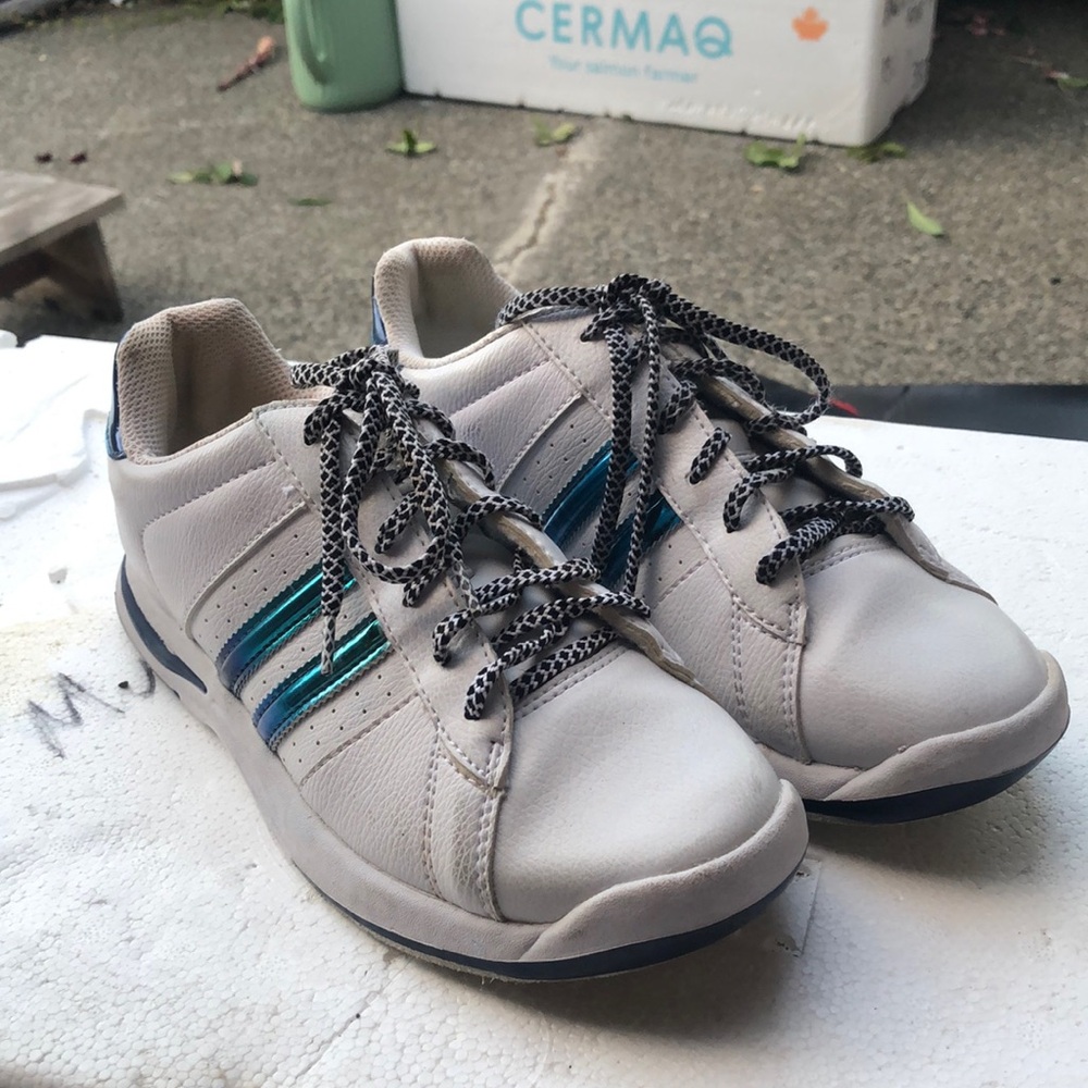 Dexter B4029-8 Bowling Shoes Women's  White W/ Blue Accents Athletic Size 6.5